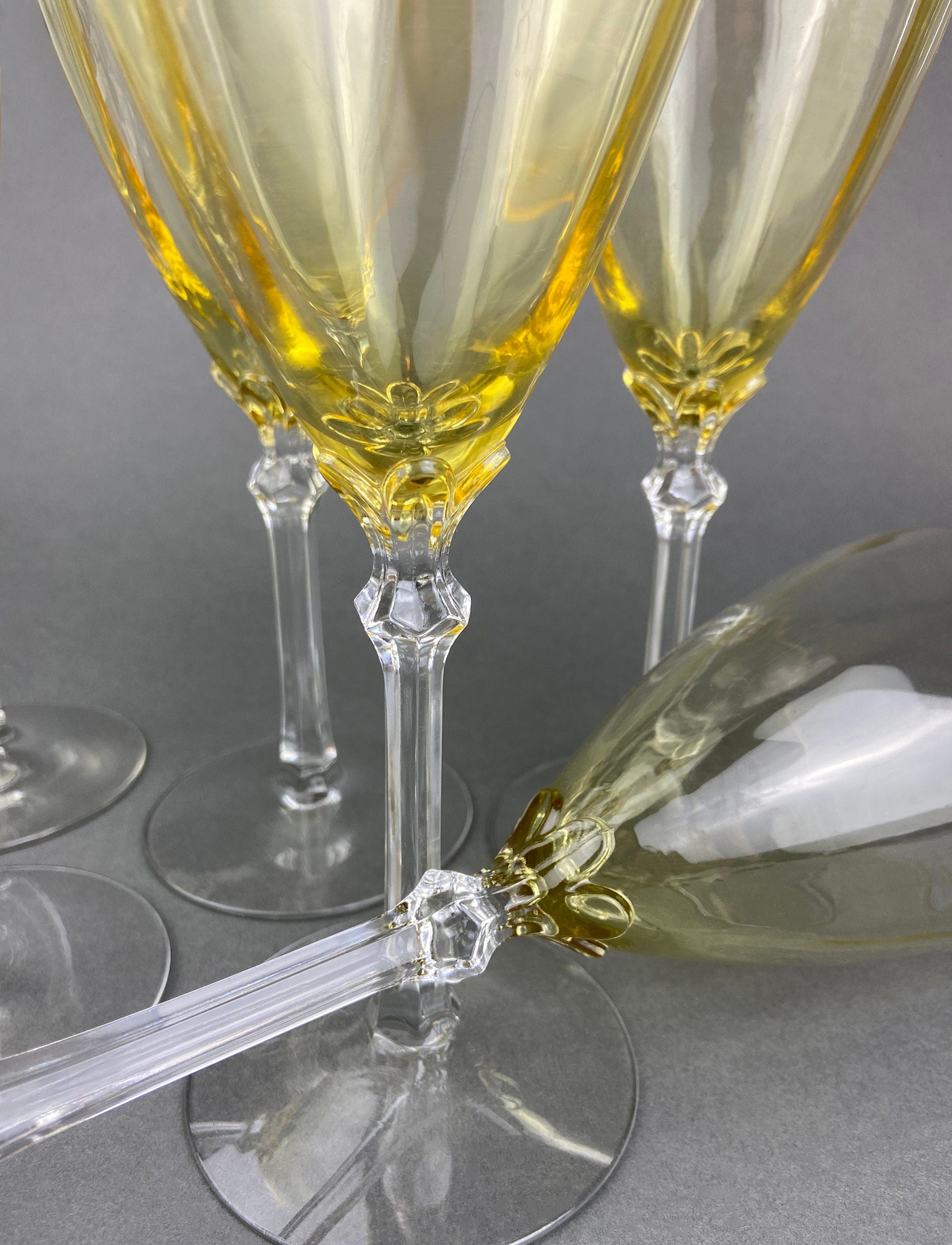 Vintage Federal Glass Nordic Topaz Wine Glasses - Set 4 Square Yellow Base  Stem Wine - Retro Mid Century Glassware / Stemware / Barware