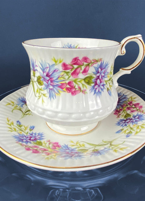 Vintage Tea Cup and Saucer. Queen's Fine Bone China. Hand Painted Corn Flowers. Wild Flowers Pattern. Rosina China Co Ltd. Made in England.