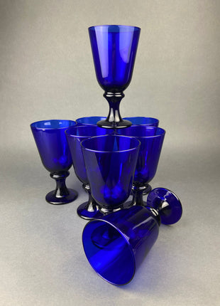 Cobalt Blue Glass Wine Glasses. Set of Five Contemporary Style Stemware. Dark Blue Modern Glassware. Fine Dining.
