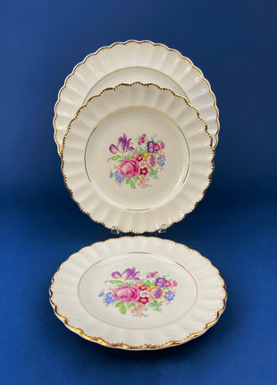 Vintage Dish Set. Leigh Wake by Leigh Potters. Set of 4 Placements: Dinner, Salad Plates, Soup, Salad Bowls, One Serving Dish & Teacups.