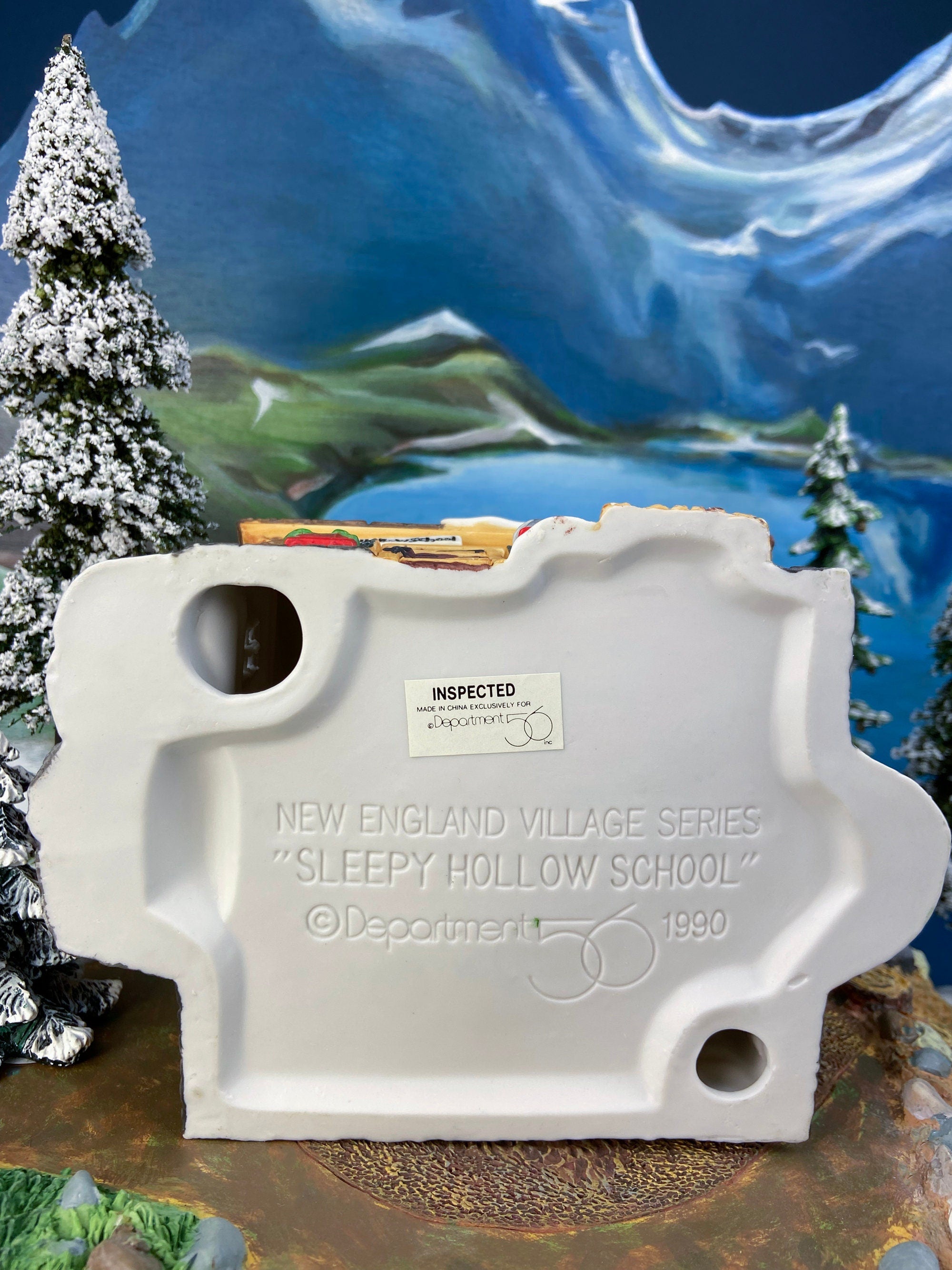 Dept 56, Sleepy Hollow School. Illuminated, Porcelain Christmas Villag –  Anything Discovered