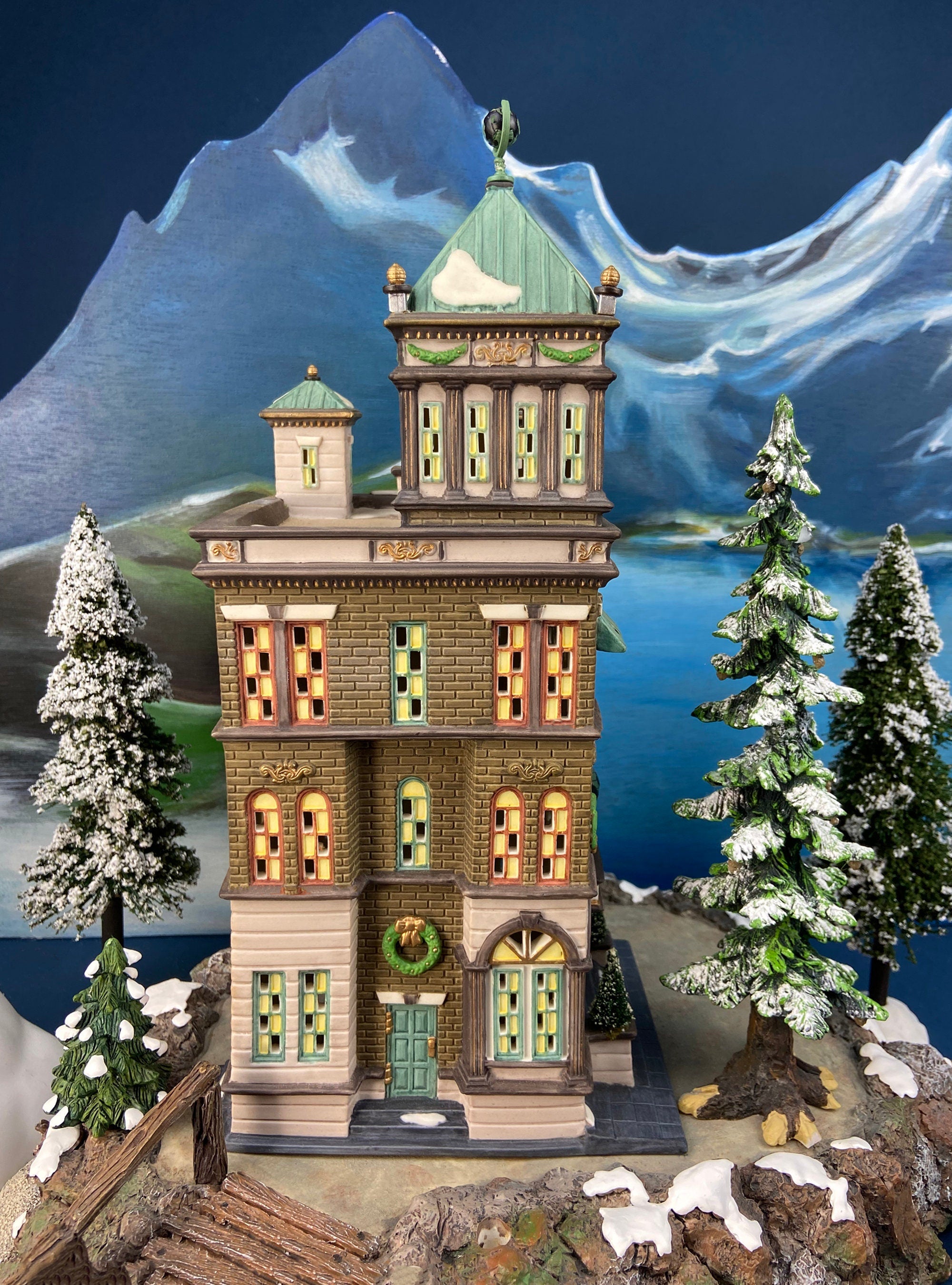 The City Globe Publishing by Department 56. Illuminated Christmas Vill –  Anything Discovered