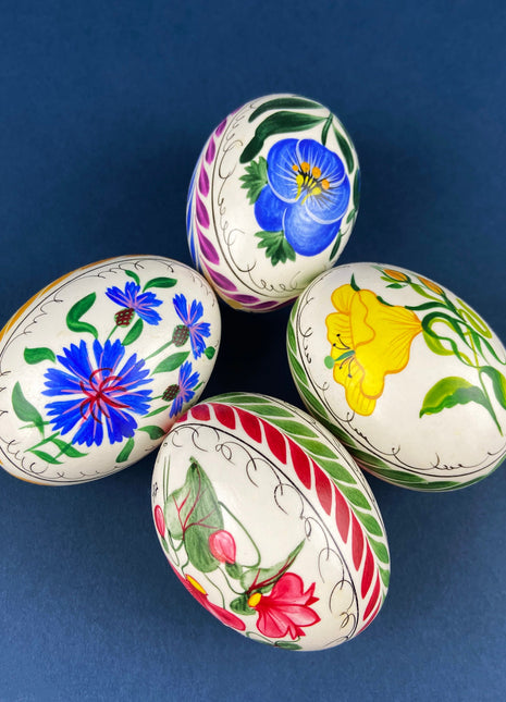 Hand Painted Eggs/Pisanki. Hollowed Egg Shells Painted with Various Floral Motifs. Easter Celebration. Set of Four.