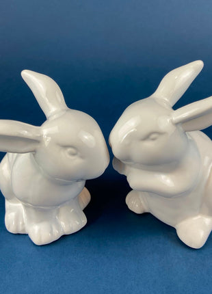 White Porcelain, Minimal Bunnies. Mom Rabbit with Two Babies. Set of Three Figurines. Mom has Gold Lined Ears. Kids Room Decor. EasterDecor