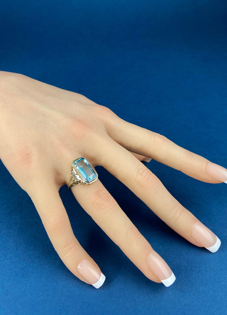 Art Deco 14k Gold 5ct Sky Blue Topaz Ring