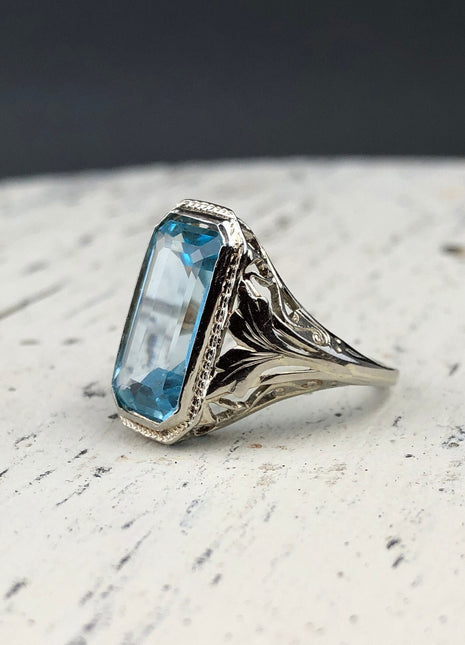 Art Deco 14k Gold 5ct Sky Blue Topaz Ring