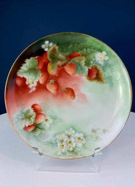 Antique Dessert Plate with Hand-Painted Strawberries. Hutschenreuther Porcelain, 1914. Modern Farmhouse, French Country. Collectible.