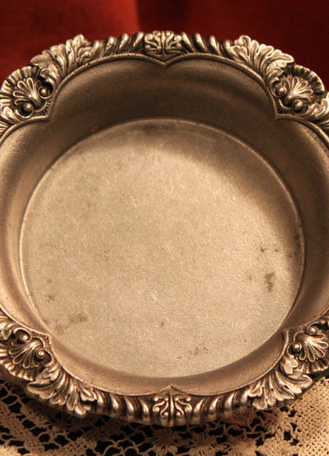 Pewter Candy Bowl or Nuts Seving Dish. Bowl with Embossed Decoration on Scalloped Rim.