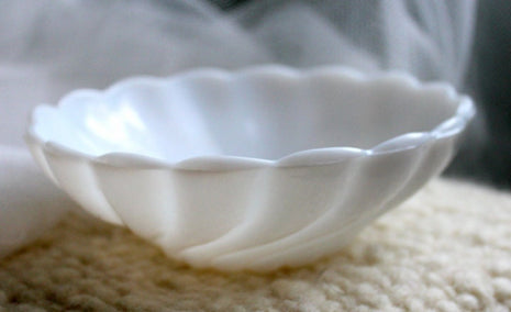Berry Bowl. Small Milk Glass Bowl.  Bowl with Scalloped Edge and Wave Ribbed Outside Wall. Translucent  Milk Glass Trinket  Bowl.