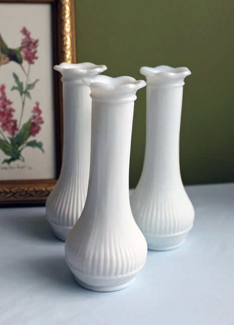 Milk Glass Vase with Thin Vertical Ribs and Scalloped Rim