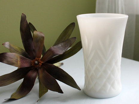 Vintage Milk Glass Vase, White Glass, Vintage housewares, Antique kitchenware, Retro home decor, Vintage tableware, Antique glassware, Vintage homewares, Retro decorative items