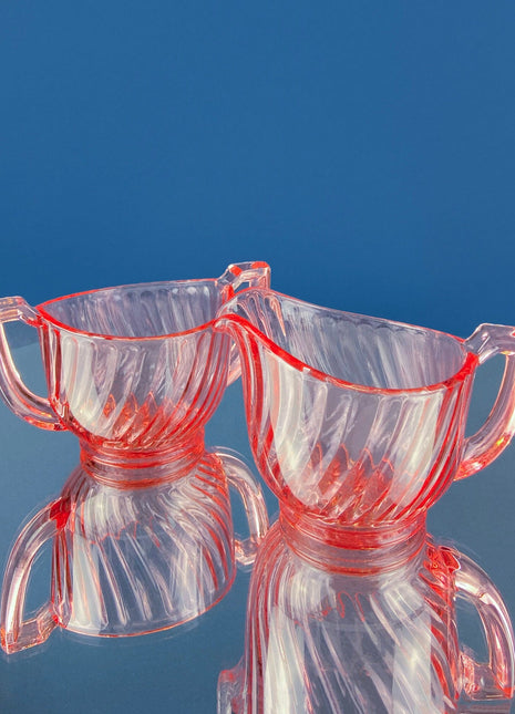 Peach Pink Depression Glass Sugar and Creamer Jars. Elegant Fluted Texture. Art Deco Geometrical Handles. Dining Room Decor. French Countryt