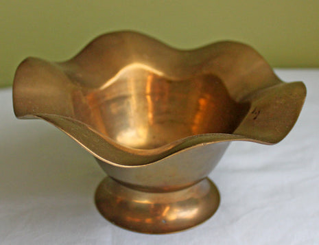 Footed Brass Potpourri Bowl with Wide Ruffled Rim Potpourri