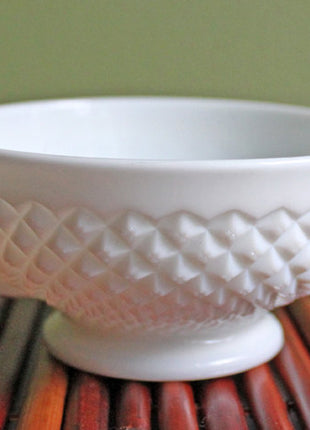 Sugar Bowl. Milk Glass Open Sugar Serving Dish. Sugar Serving Bowl with Diamond Pattern.