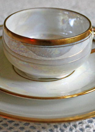 Antique Hutschenreuther Tea Cup, Saucer, Dessert Plate - Set of 4