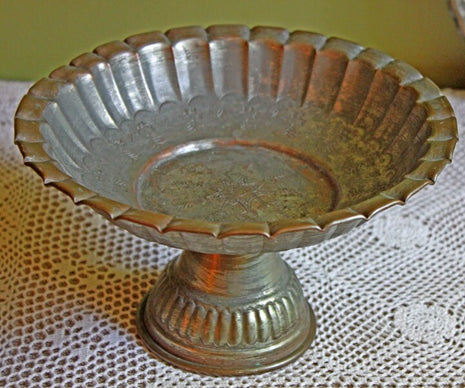 Hand Pounded Copper Tin Footed Bowl. Vintage Rustic Home Decor. Primitive Folk ndian Craft. Rustic Style Home Decor.